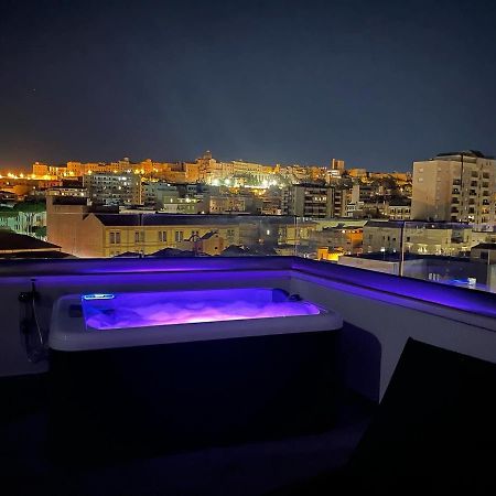 18 Dante Luxury Suites Cagliari Buitenkant foto