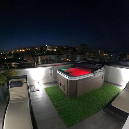 18 Dante Luxury Suites Cagliari Buitenkant foto