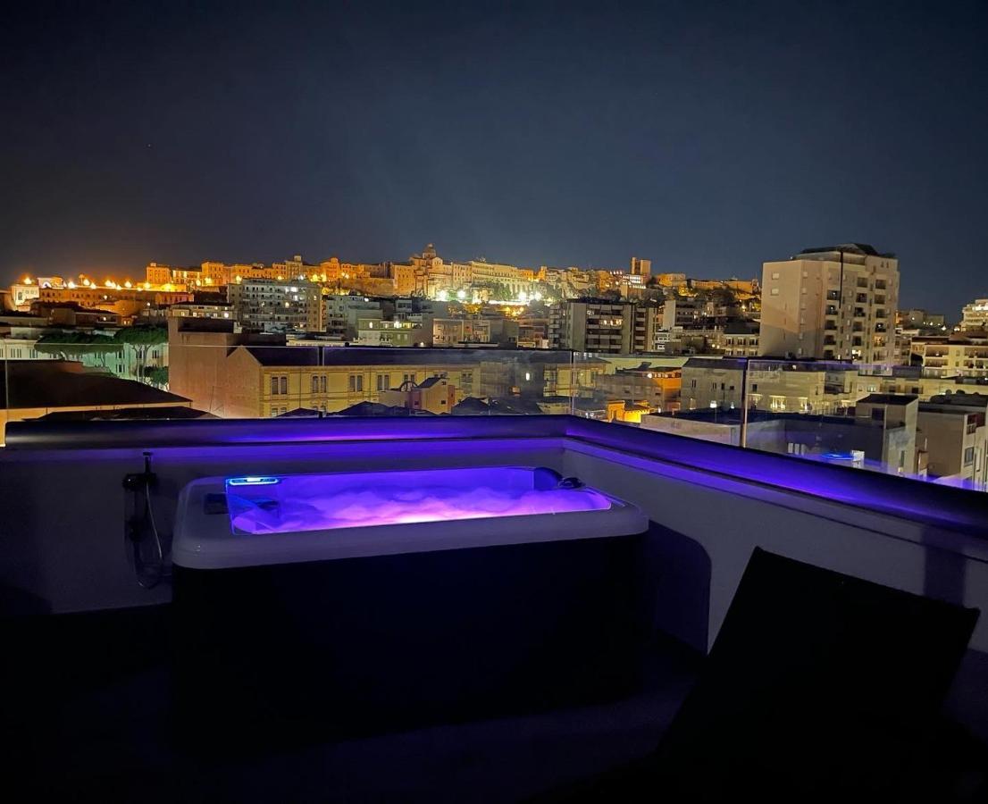 18 Dante Luxury Suites Cagliari Buitenkant foto